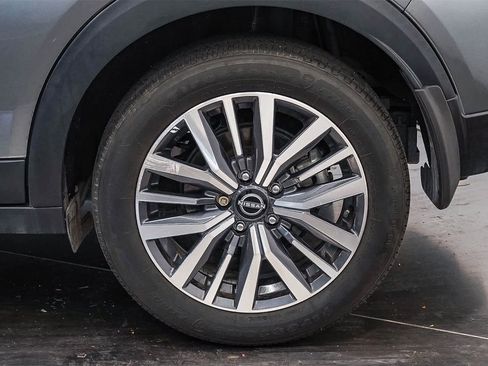 Used 2023 Nissan Kicks SV image 10