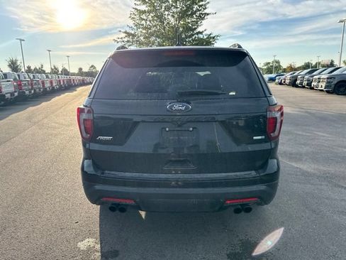 Used 2018 Ford Explorer Sport w/ Equipment Group 401A AWD/4WD image 5