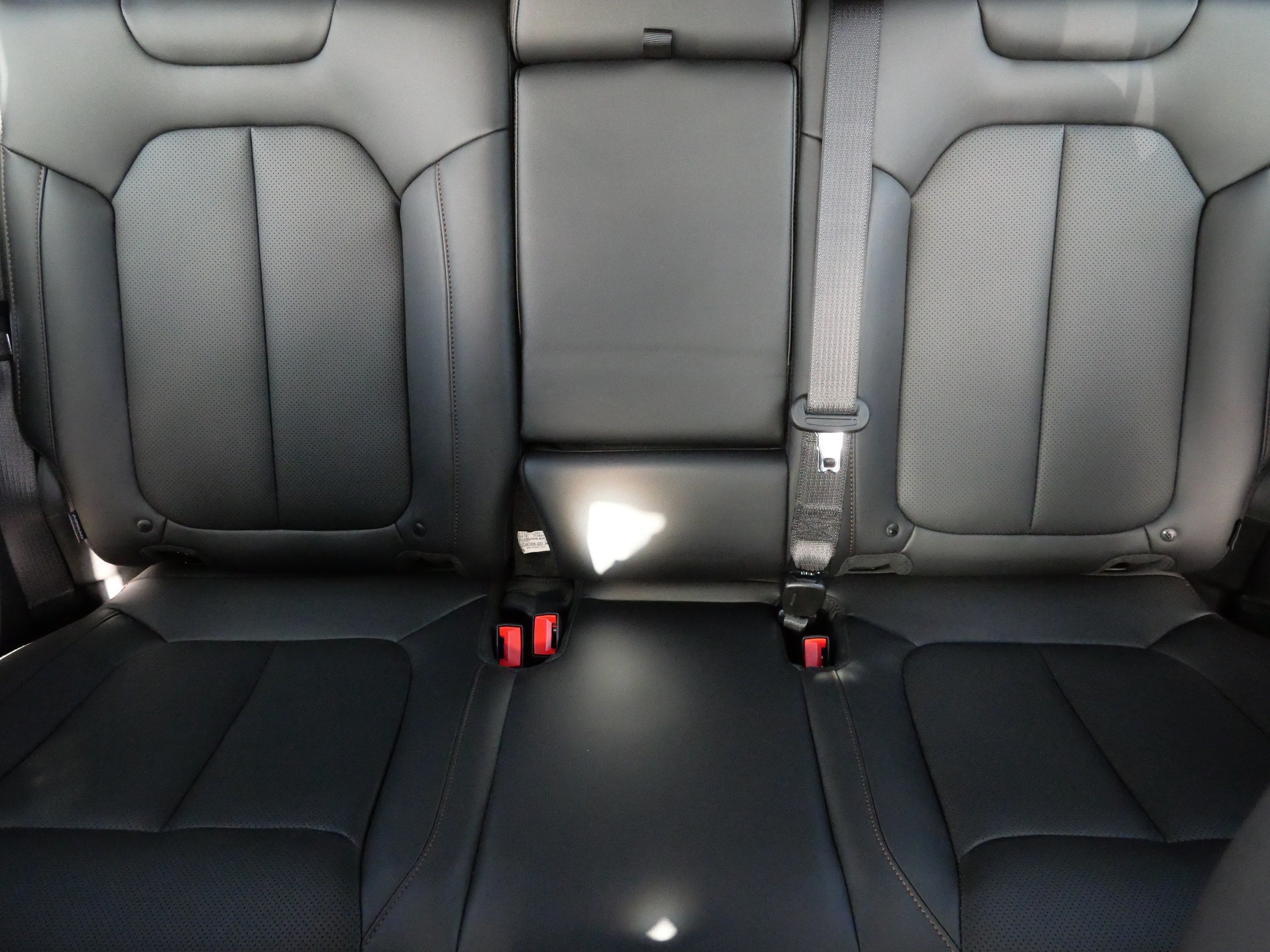 Used 2026 Jeep Cherokee Limited AWD/4WD image 14