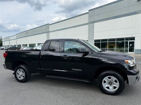 Used 2011 Toyota Tundra 4x4 Double Cab w/ Tow Pkg image 14