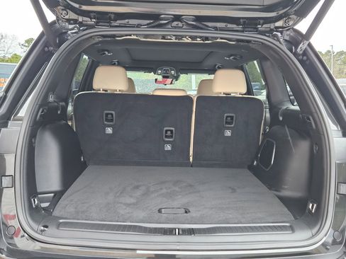 Used 2024 Jeep Grand Cherokee Limited w/ Luxury Tech Group II image 30