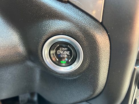 Used 2024 GMC Sierra 2500 Pro w/ Convenience Package image 18