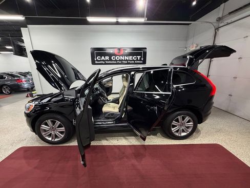 Used 2016 Volvo XC60 T6 w/ Proximity Package AWD/4WD image 42