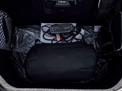 Used 2026 McLaren 750S Spider image 27