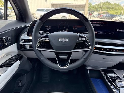 New 2026 Cadillac Lyriq Premium Luxury AWD/4WD image 20