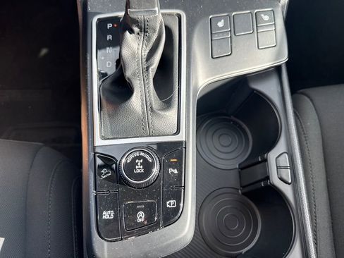 Used 2023 Kia Sportage LX image 21