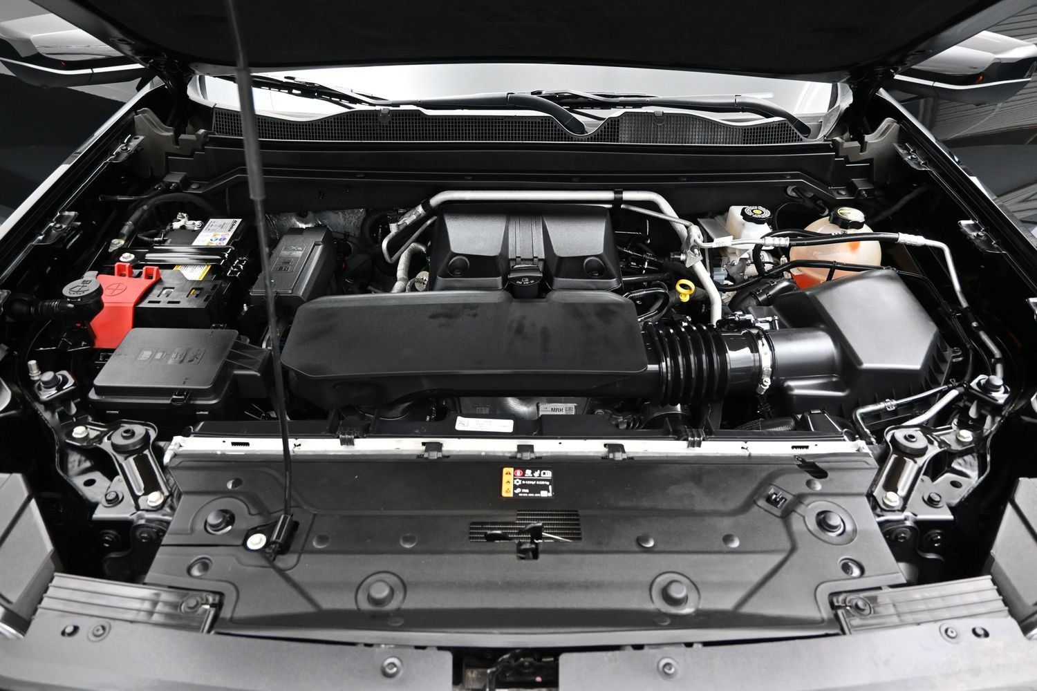 Used 2024 GMC Canyon AT4 w/ Technology Package AWD/4WD image 8