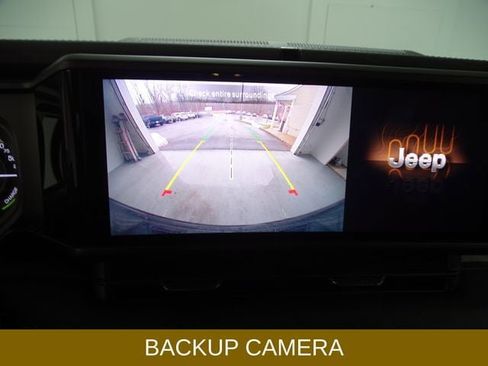 Certified 2025 Jeep Wrangler Sahara 4xe image 14