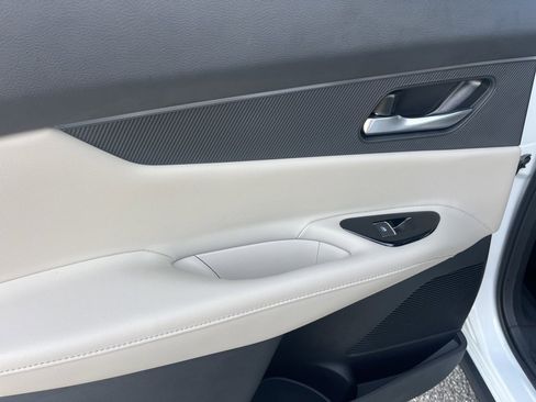 Used 2025 Nissan Murano SV image 30