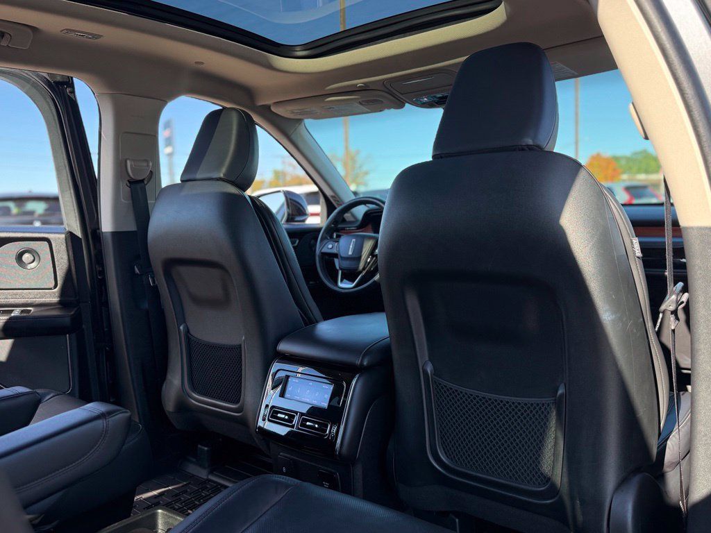 Used 2024 Lincoln Aviator Reserve w/ Elements Package Plus AWD/4WD image 18