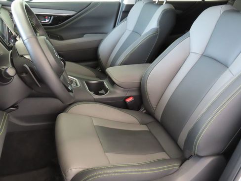 Used 2025 Subaru Outback Onyx Edition image 13