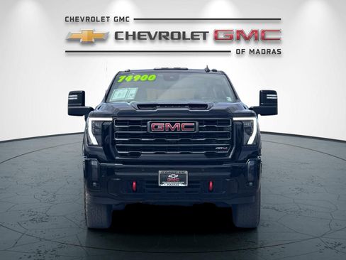 Used 2024 GMC Sierra 2500 AT4 w/ Technology Package AWD/4WD image 8