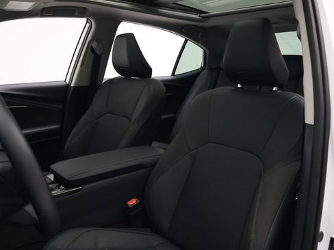 Certified 2025 Toyota Camry XLE FWD image 13