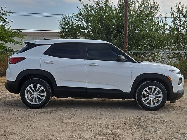 Certified 2023 Chevrolet TrailBlazer LS FWD image 4