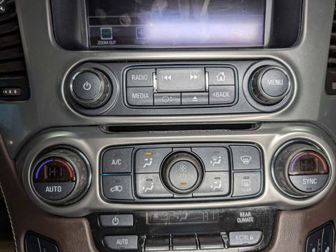 Used 2019 Chevrolet Tahoe LT image 33