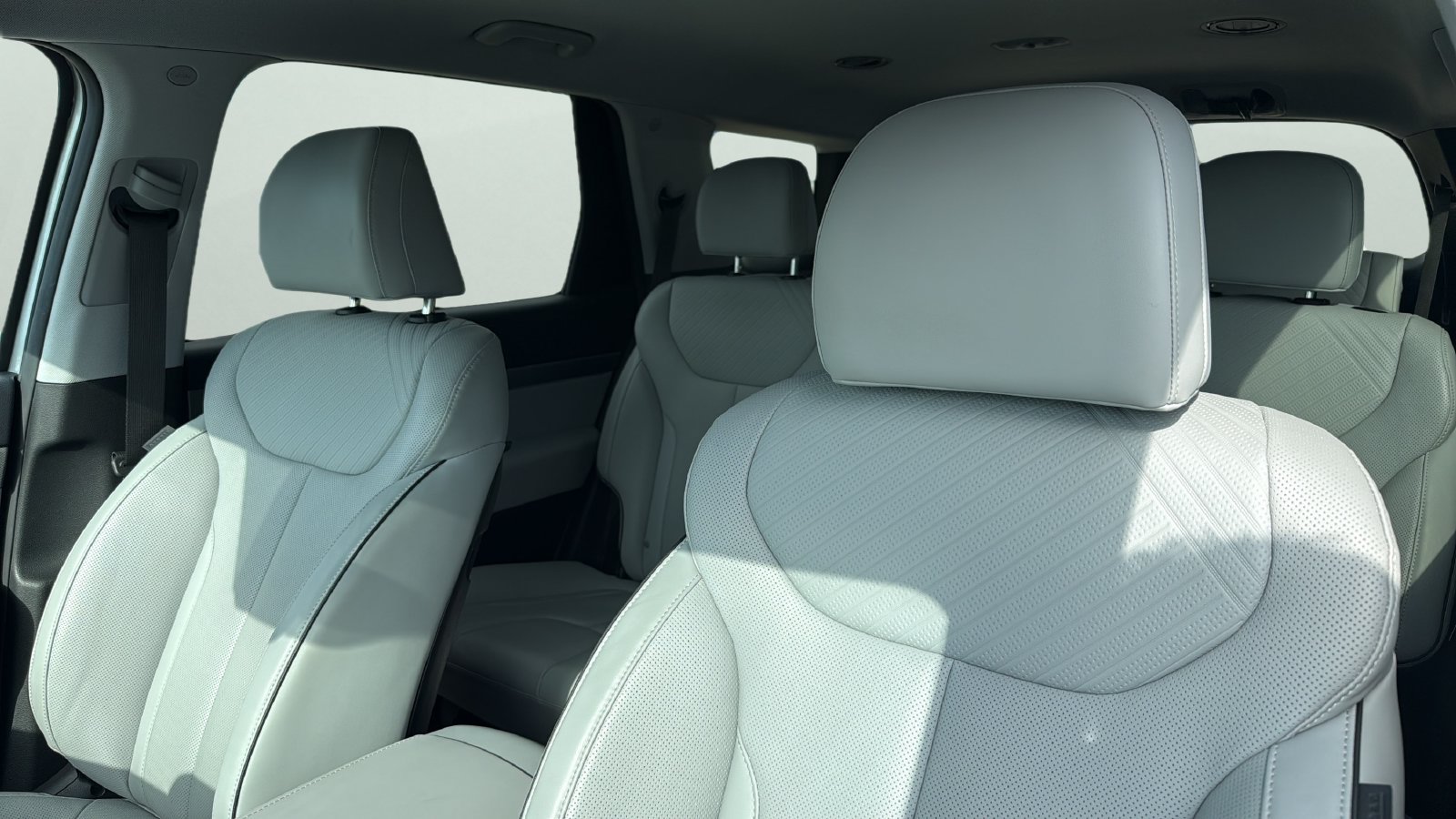 Used 2025 Hyundai Palisade SEL FWD image 9