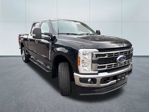 Used 2024 Ford F250 XLT w/ FX4 Off-Road Package AWD/4WD image 5