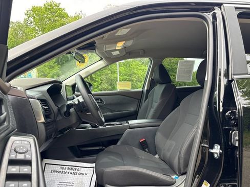 Used 2023 Nissan Rogue S AWD/4WD image 31