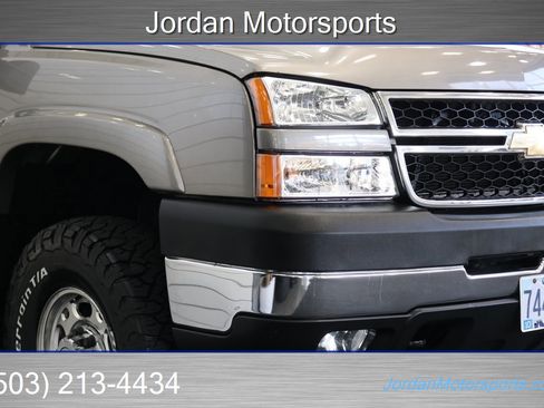 Used 2007 Chevrolet Silverado 3500 LT w/ Heavy-Duty Power Package image 13