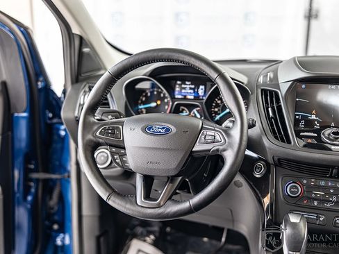 Used 2019 Ford Escape Titanium w/ U9j03 - Titanium Tow Package AWD/4WD image 36