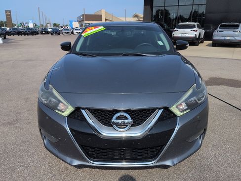 Used 2017 Nissan Maxima 3.5 SV FWD image 3
