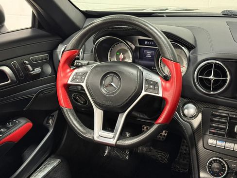 Used 2016 Mercedes-Benz SL 550 w/ Mille Miglia Edition image 31