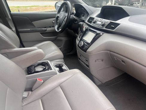 Used 2016 Honda Odyssey Touring Elite image 20