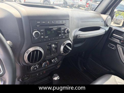Used 2018 Jeep Wrangler Unlimited Sport S AWD/4WD image 29