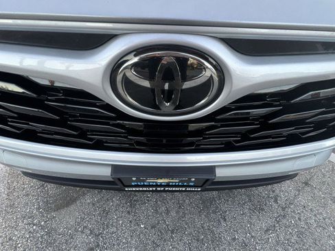 Used 2023 Toyota Highlander LE image 30