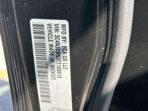 Used 2026 Jeep Compass Latitude image 22