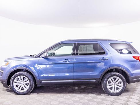 Used 2019 Ford Explorer XLT image 14