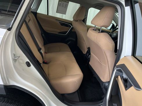 Used 2024 Toyota RAV4 LE AWD/4WD image 24