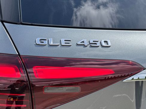 New 2026 Mercedes-Benz GLB 250 image 21