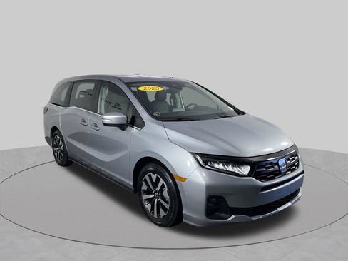 Used 2025 Honda Odyssey EX-L image 11