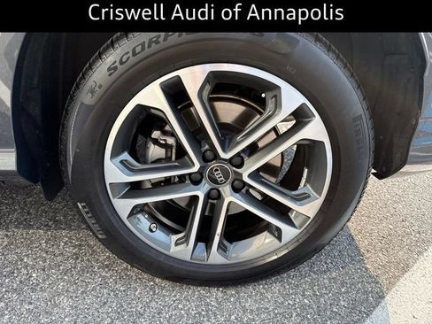 Certified 2025 Audi Q5 Premium w/ Convenience Package AWD/4WD image 12