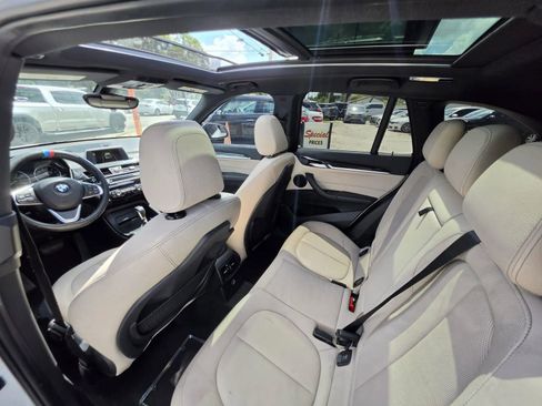 Used 2017 BMW X1 xDrive28i AWD/4WD image 10