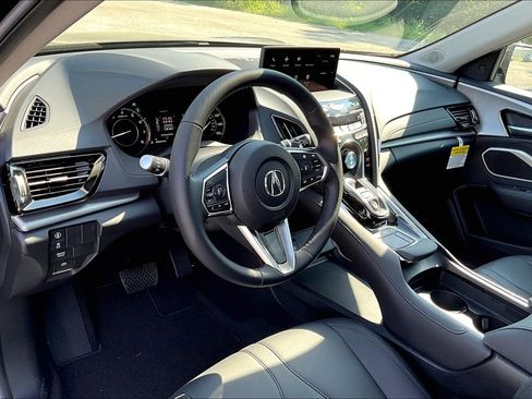 Used 2024 Acura RDX SH-AWD image 8