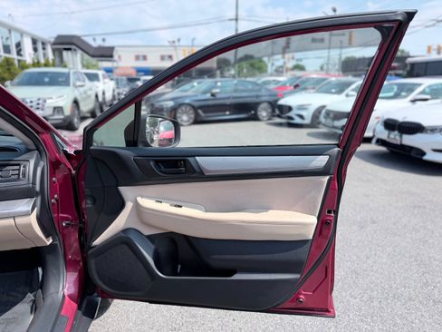 Used 2018 Subaru Outback 2.5i AWD/4WD image 22