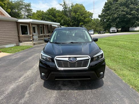 Used 2021 Subaru Forester Premium AWD/4WD image 8