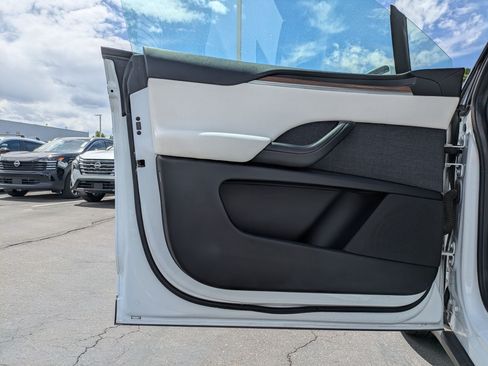Used 2022 Tesla Model X AWD/4WD image 14