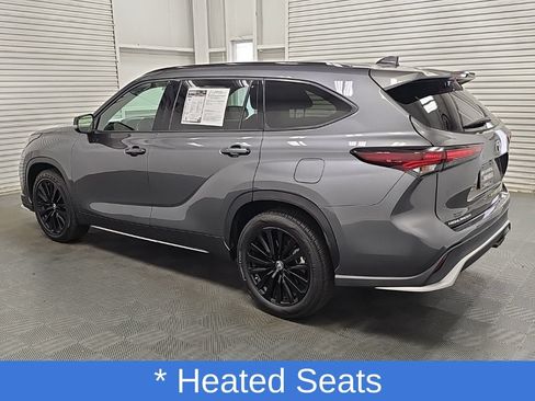 Used 2024 Toyota Highlander XSE FWD image 5