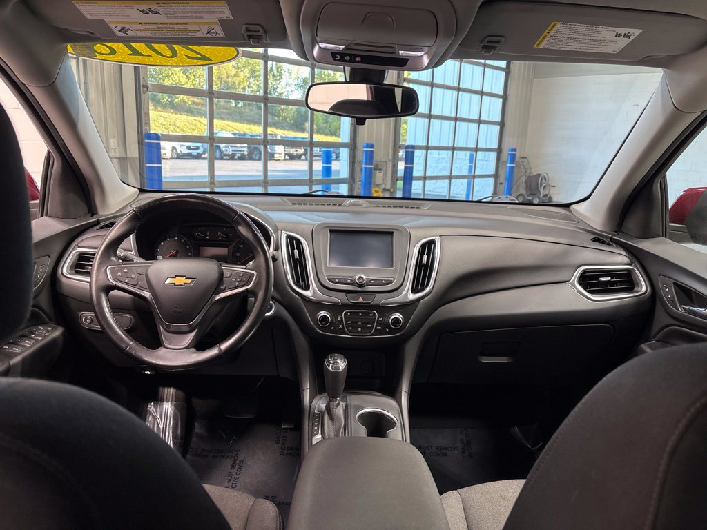 Used 2018 Chevrolet Equinox LT FWD image 11