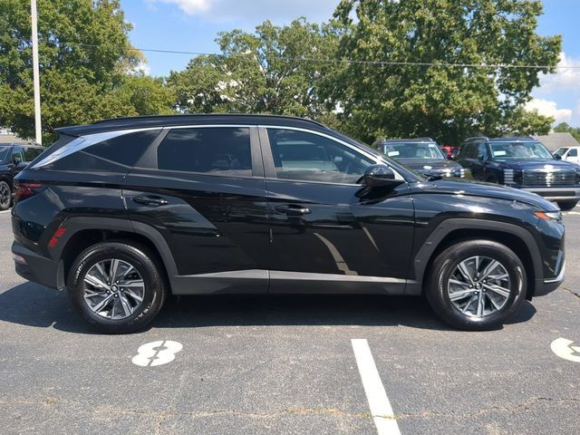 Used 2024 Hyundai Tucson Blue AWD/4WD image 3