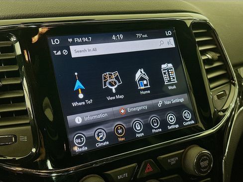 Used 2020 Jeep Grand Cherokee Trailhawk w/ Trailhawk Luxury Group image 22