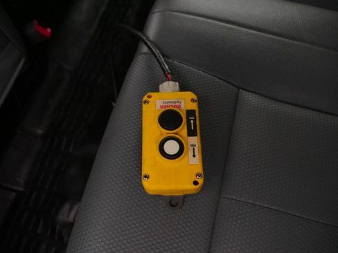 Used 2014 Ford F450 XL w/ Trailer-Tow Package image 30