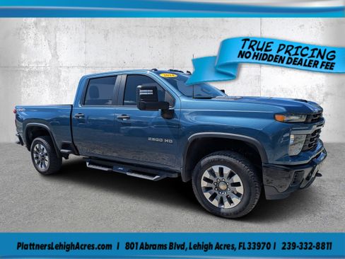 Used 2024 Chevrolet Silverado 2500 Custom w/ Custom Value Package AWD/4WD image 1
