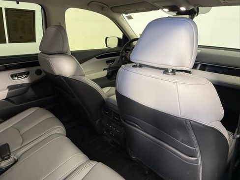 Used 2025 Honda Pilot EX-L image 46