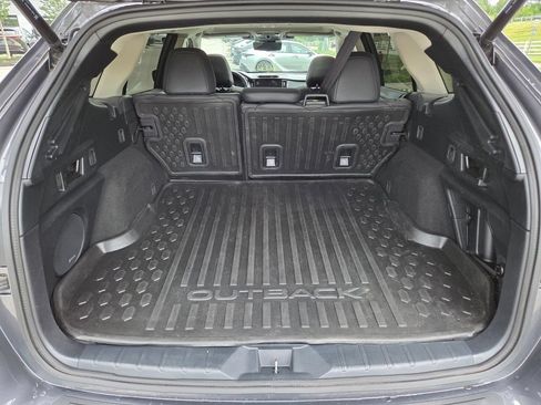Used 2023 Subaru Outback Touring AWD/4WD image 31