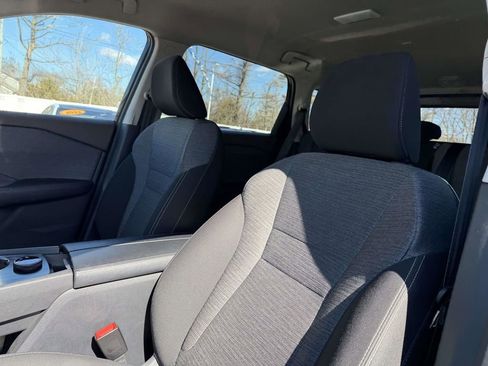 Used 2023 Nissan Rogue SV image 12