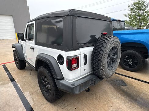 Certified 2020 Jeep Wrangler Sport AWD/4WD image 5